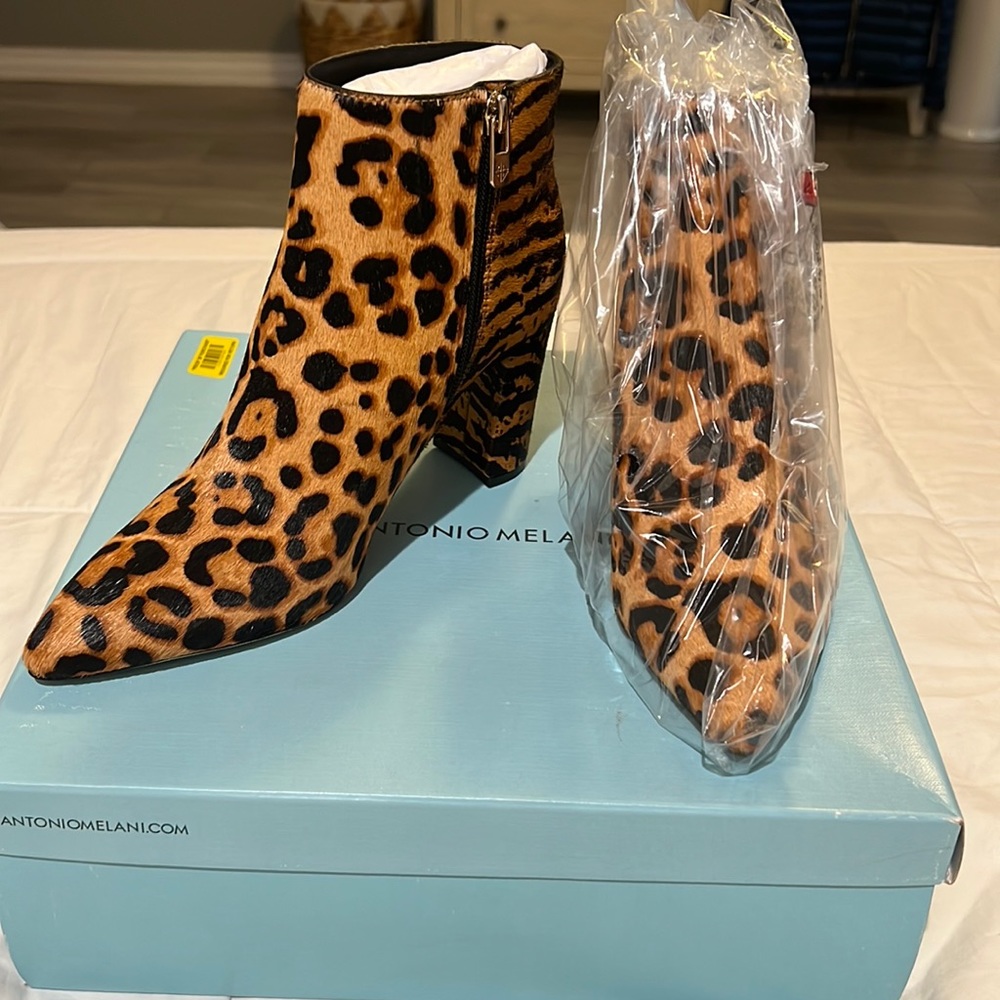 Antonio Melani Calf hair ankle boots 7.5